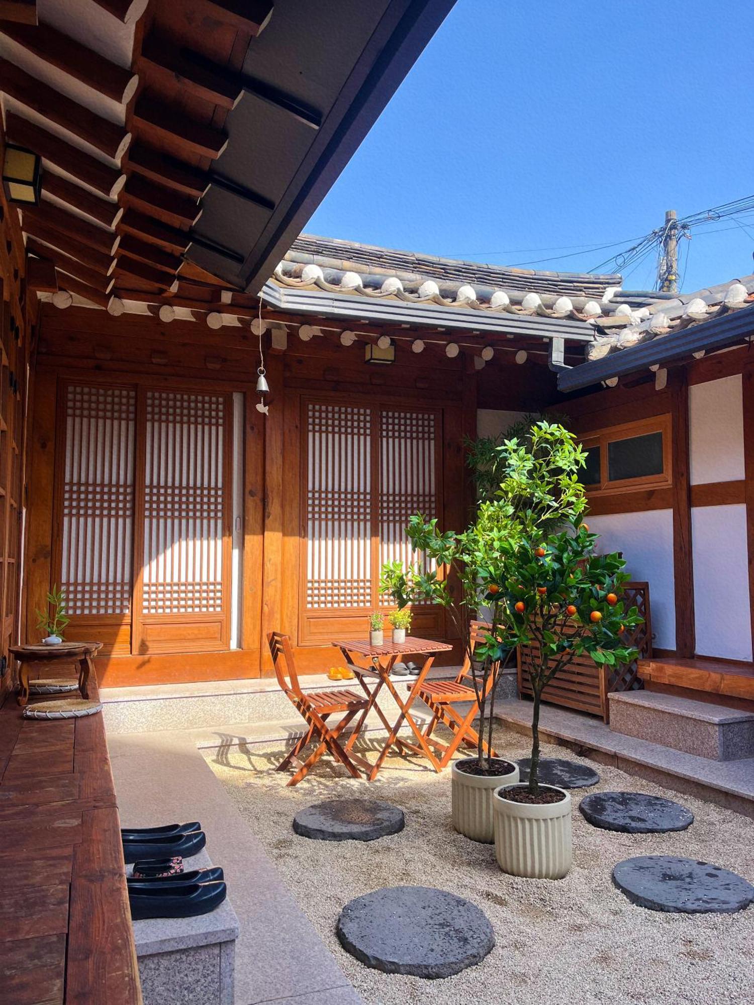 Joongrimjae - Hanok โซล ภายนอก รูปภาพ
